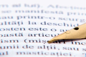 como corrigir redação, texto com lápis no papel